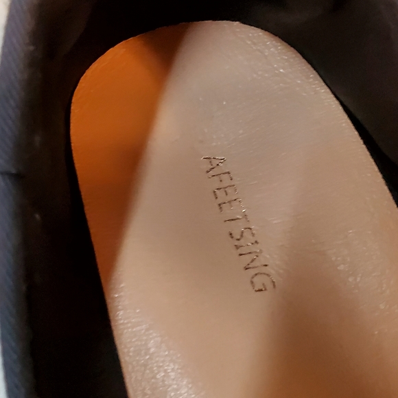 Afeetsing Leopard Flats - Picture 8 of 12